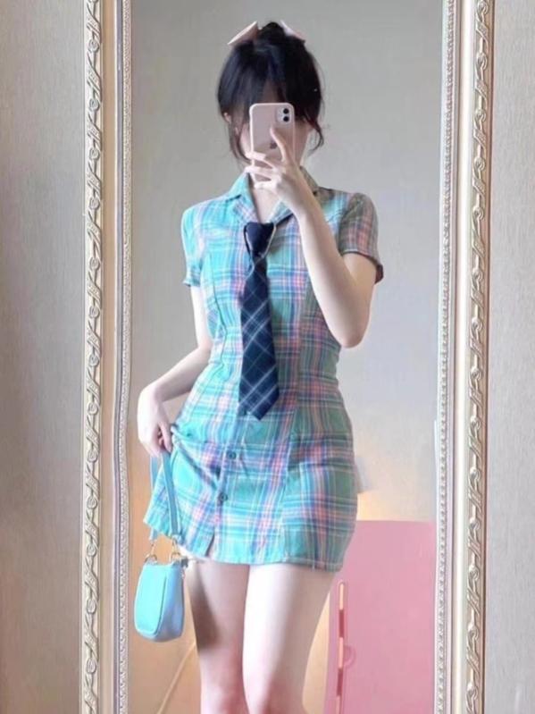格子裙多样风格穿搭